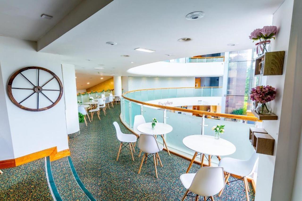 Britannia Daresbury Park Hotel & Spa Warrington Exterior foto