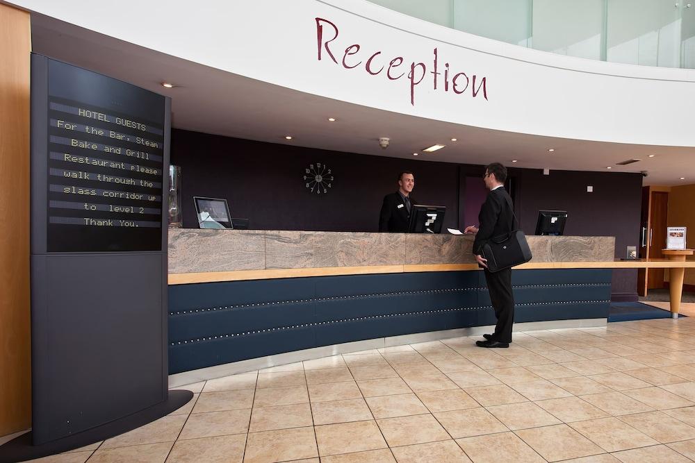 Britannia Daresbury Park Hotel & Spa Warrington Exterior foto